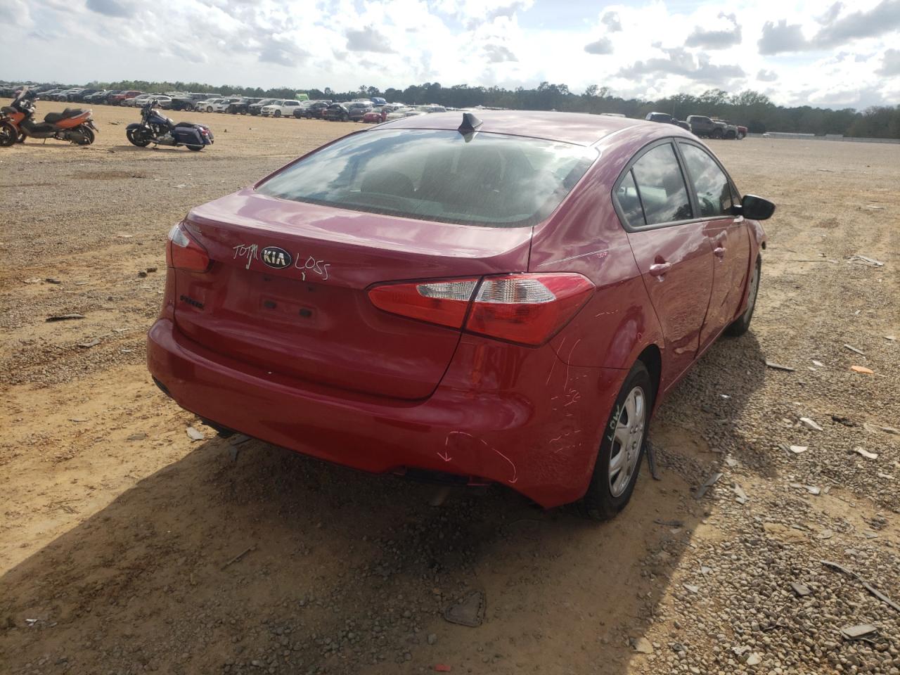 Photo 4 from auction – 2016 KIA FORTE LX with VIN KNAFK4A69G5564223
