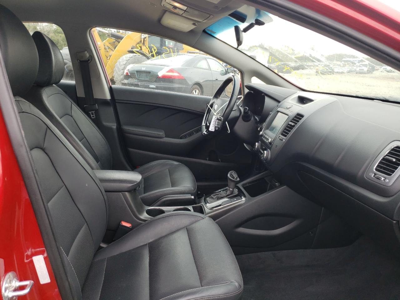 Photo 5 from auction – 2018 KIA FORTE EX with VIN 3KPFL4A89JE220601
