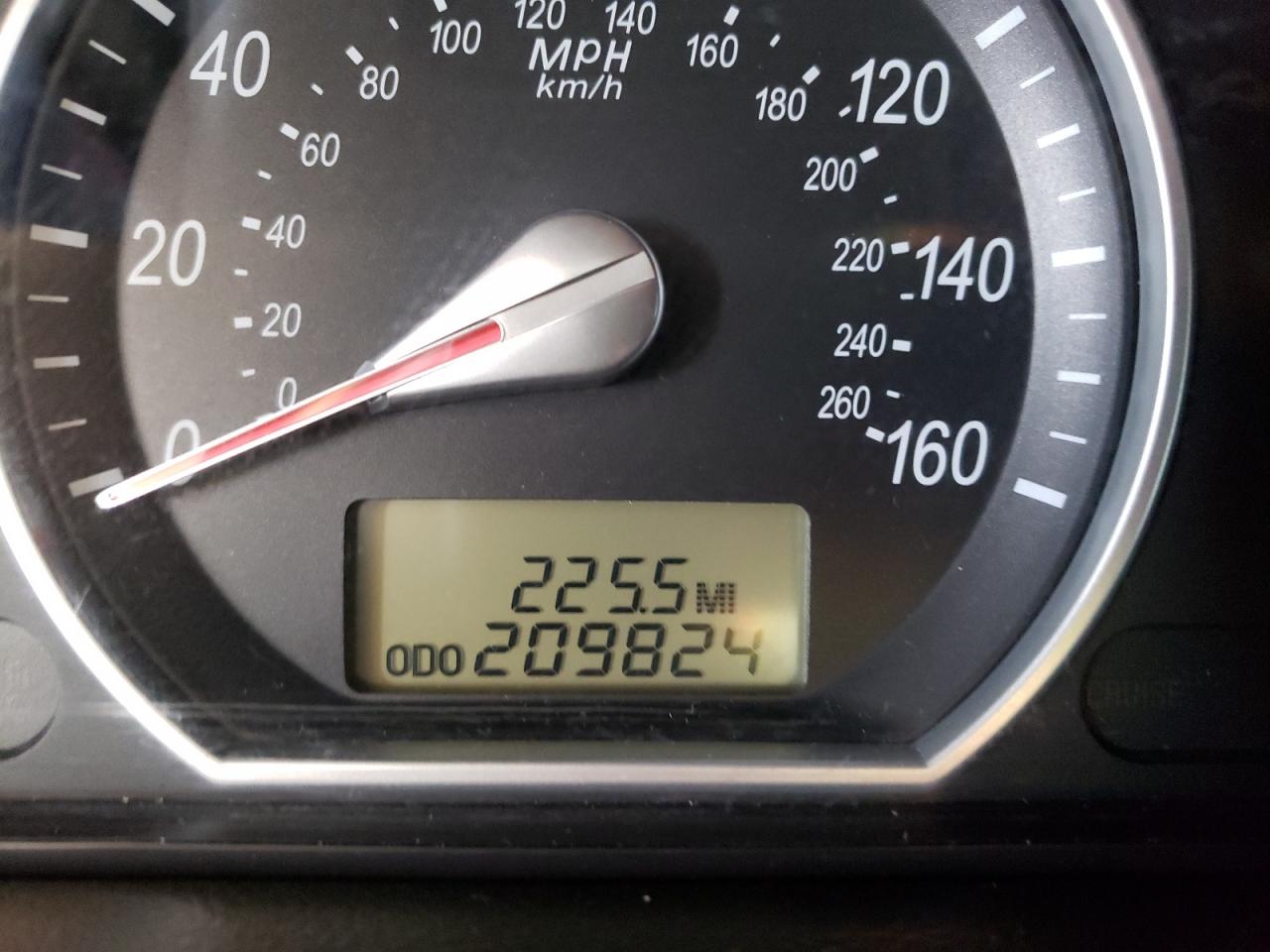 Photo 8 from auction – 2008 HYUNDAI SONATA SE with VIN 5NPEU46F38H357426