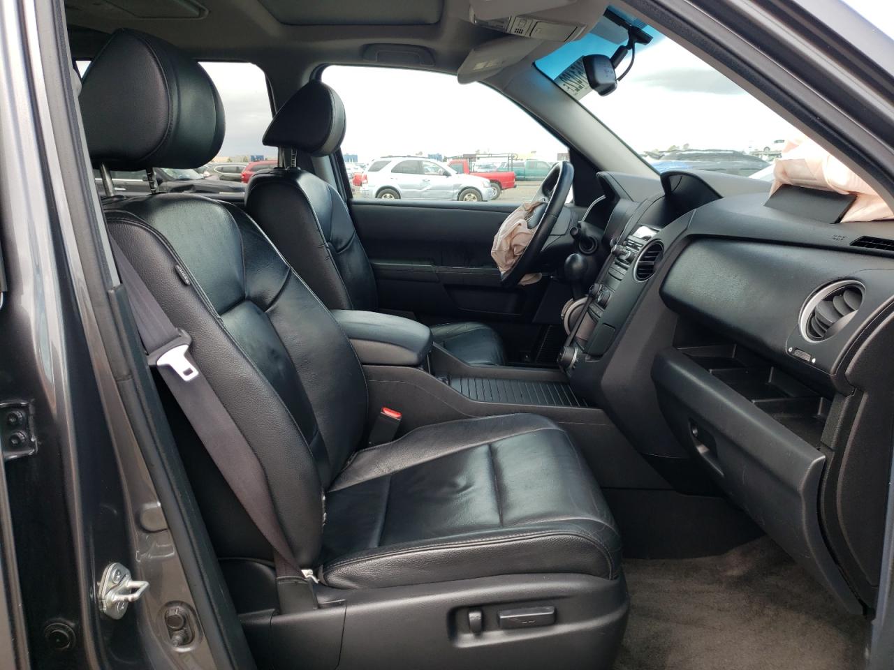 Photo 5 from auction – 2012 HONDA PILOT EXL with VIN 5FNYF3H69CB022533