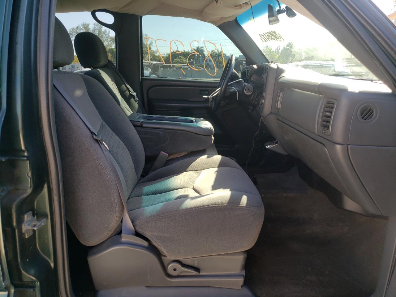 Photo 5 from auction – 2005 CHEVROLET SILVERADO with VIN 2GCEC13T251228649