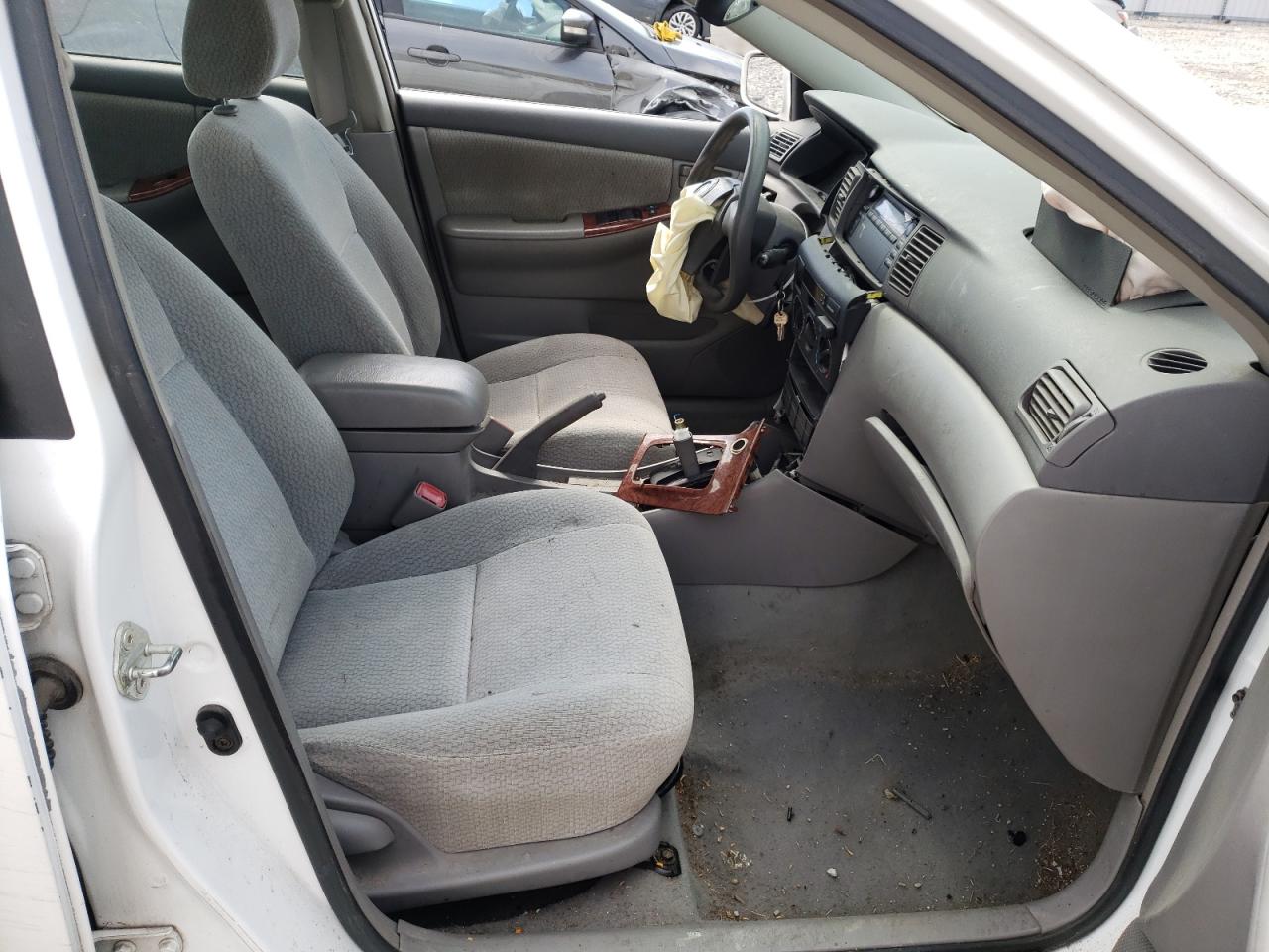 Photo 5 from auction – 2004 TOYOTA COROLLA SE with VIN 2T1BR32E84C281596