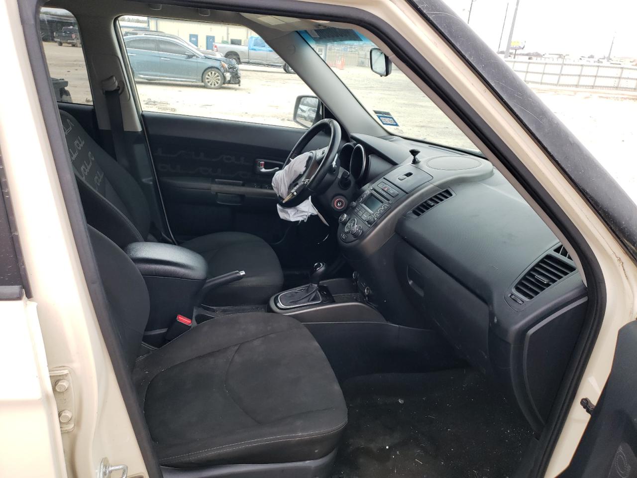 Photo 5 from auction – 2013 KIA SOUL + with VIN KNDJT2A63D7557217