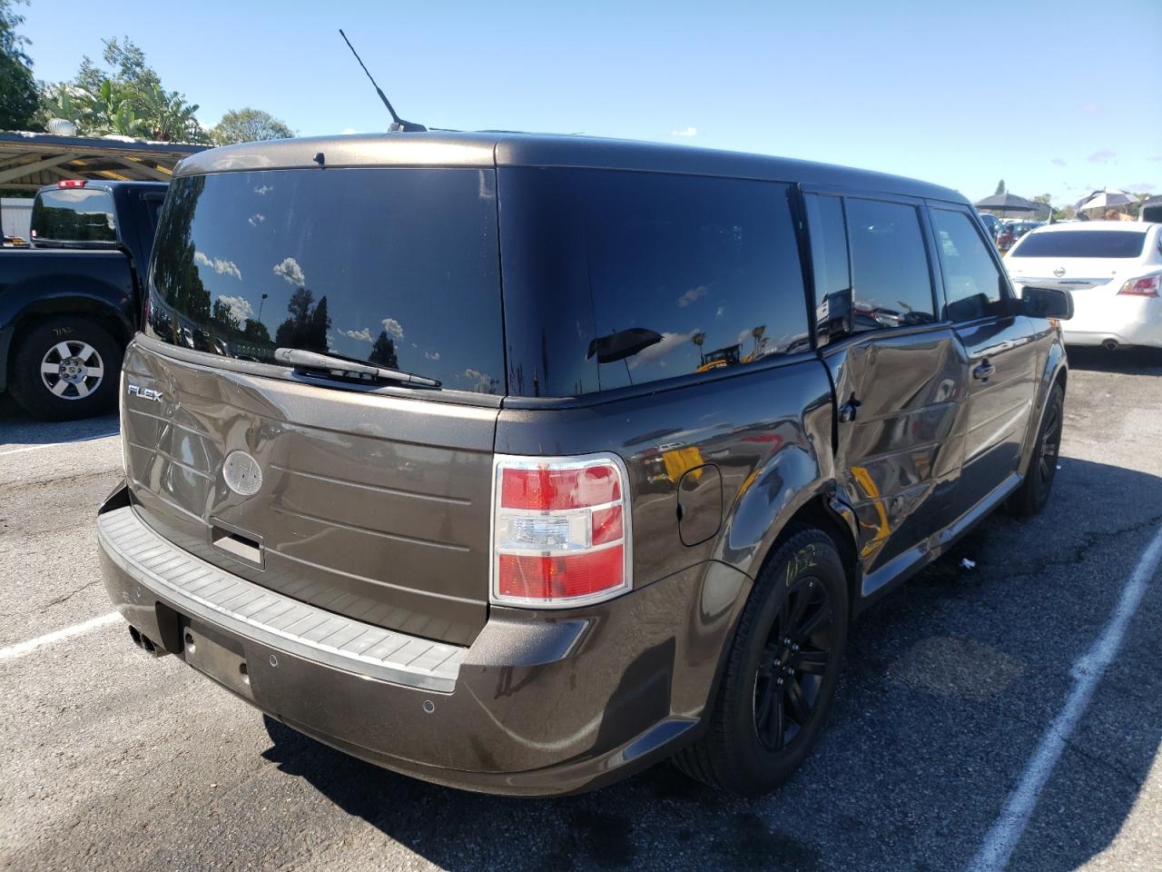 Photo 4 from auction – 2011 FORD FLEX SE with VIN 2FMGK5BC7BBD10074