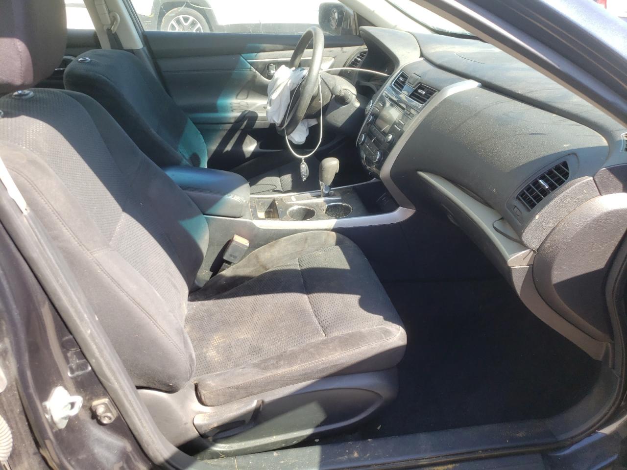 Photo 5 from auction – 2015 NISSAN ALTIMA 2.5 with VIN 1N4AL3AP5FN385016