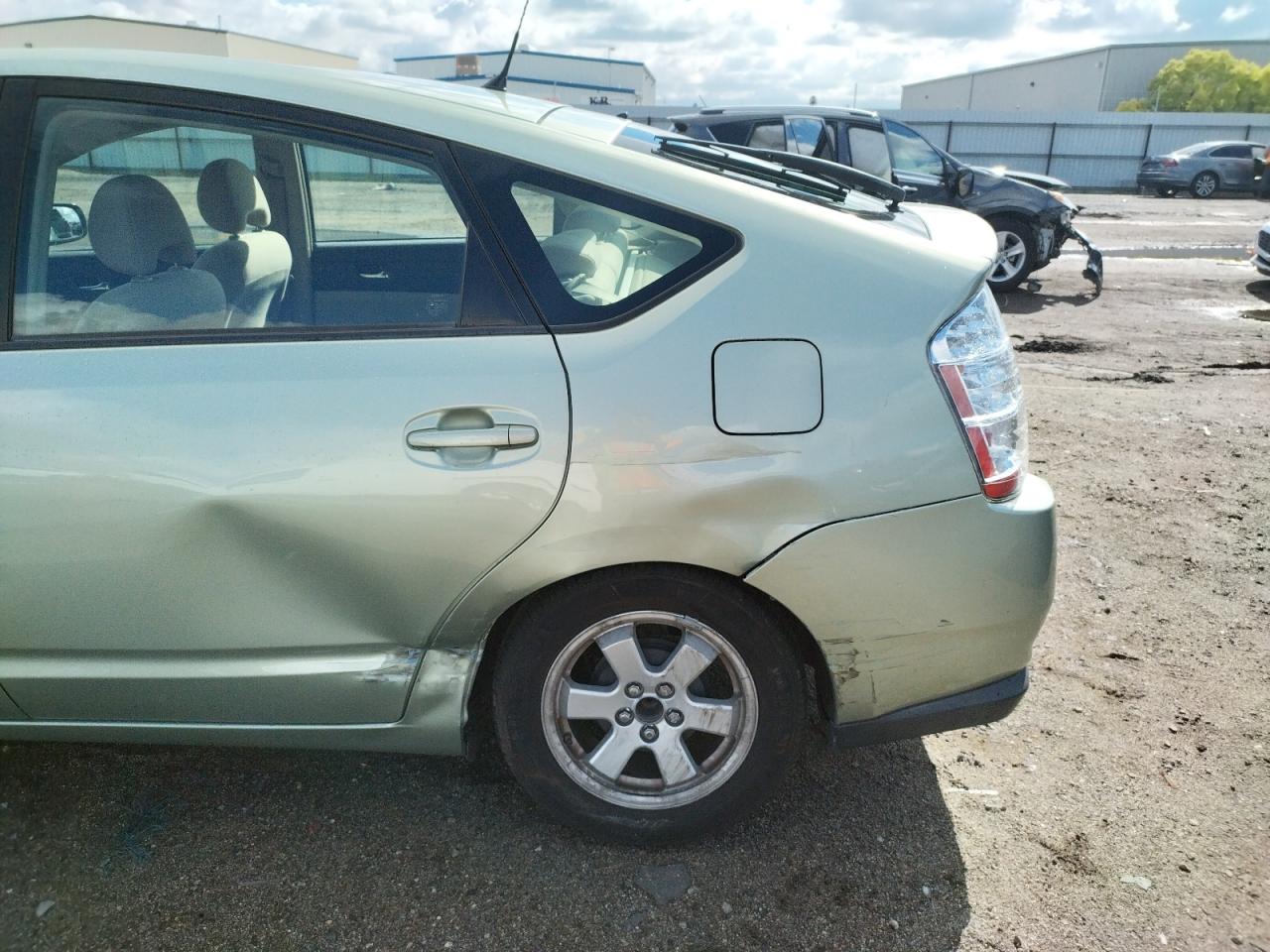 Photo 9 from auction – 2007 TOYOTA PRIUS with VIN JTDKB20U573278905