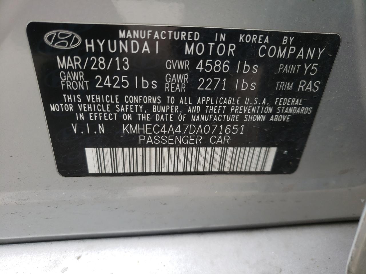 Photo 10 from auction – 2013 HYUNDAI SONATA HYB with VIN KMHEC4A47DA071651