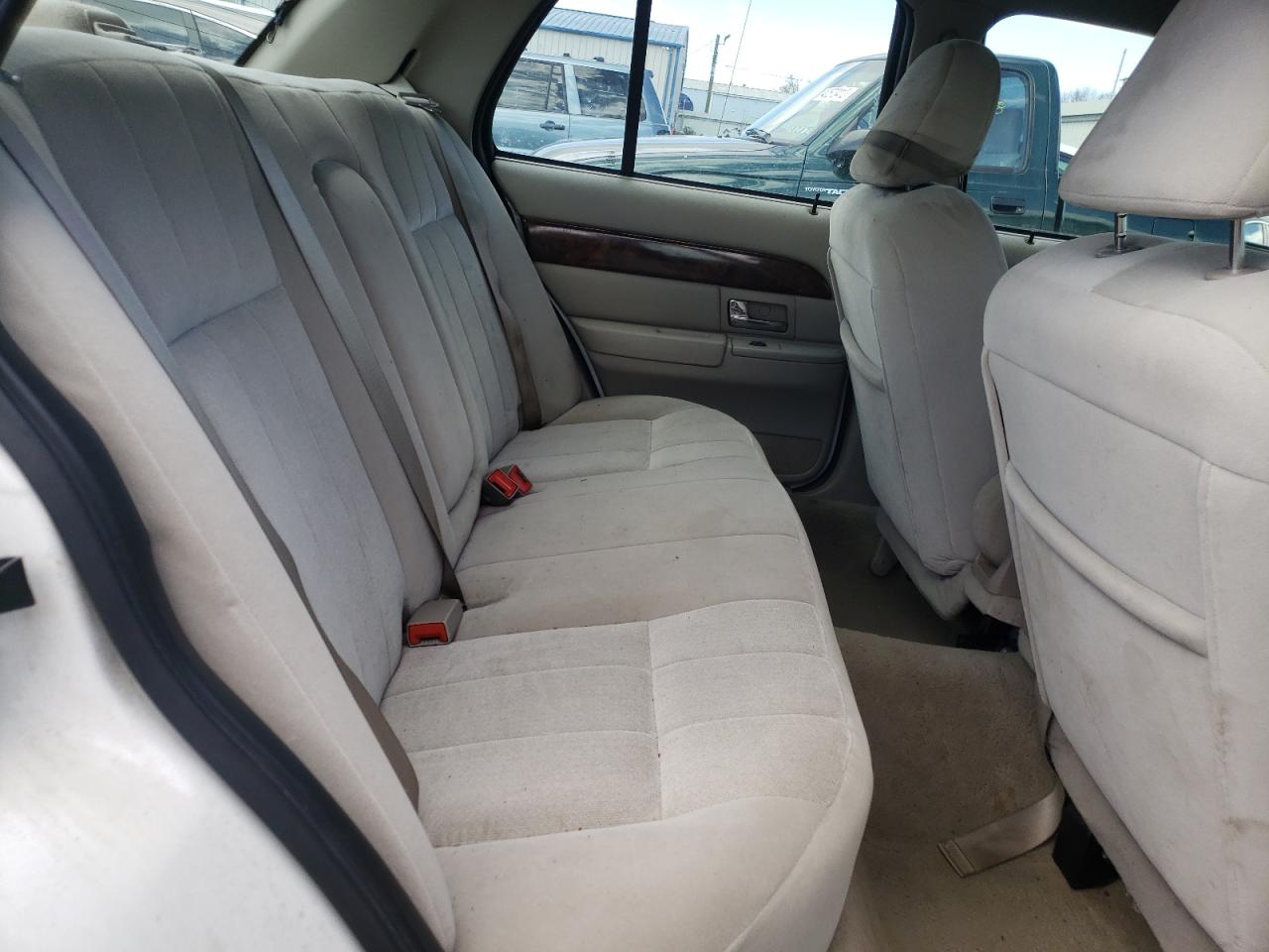 Photo 6 from auction – 2006 MERCURY GRAND MARQ with VIN 2MEFM74VX6X613944