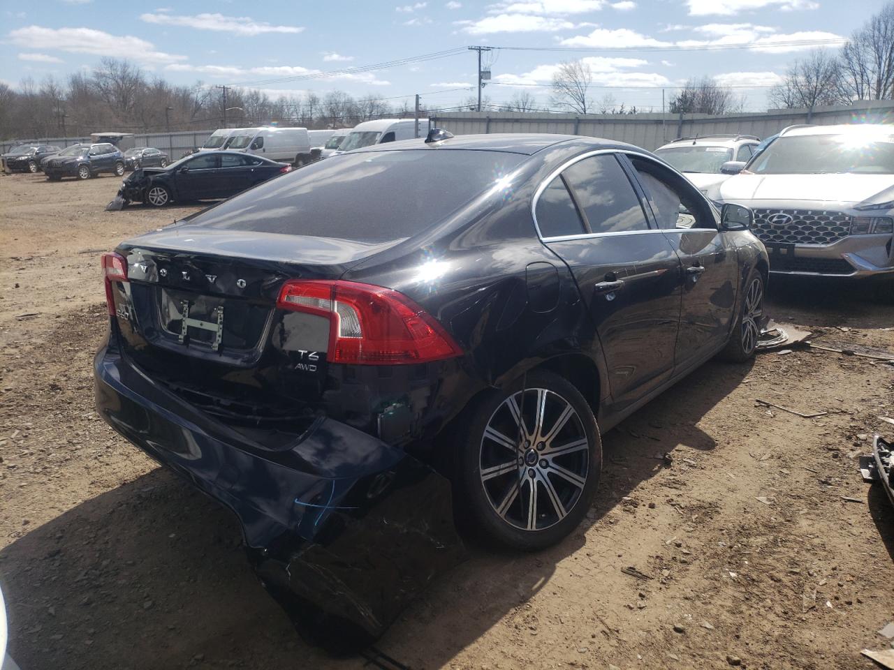 Photo 4 from auction – 2014 VOLVO S60 T6 with VIN YV1902FHXE2274523