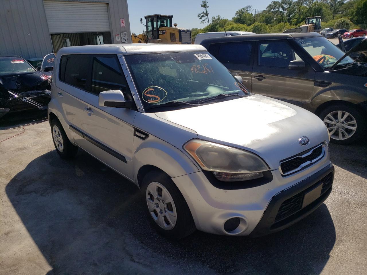 KIA SOUL 2012 with VIN KNDJT2A57C7397381 - Photo from auction