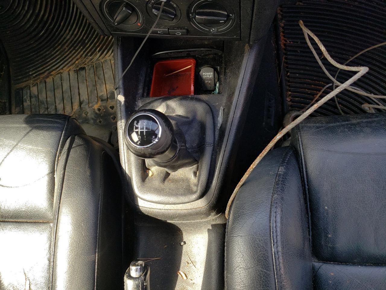 Photo 9 from auction – 2003 VOLKSWAGEN GTI with VIN 9BWDE61J034028574