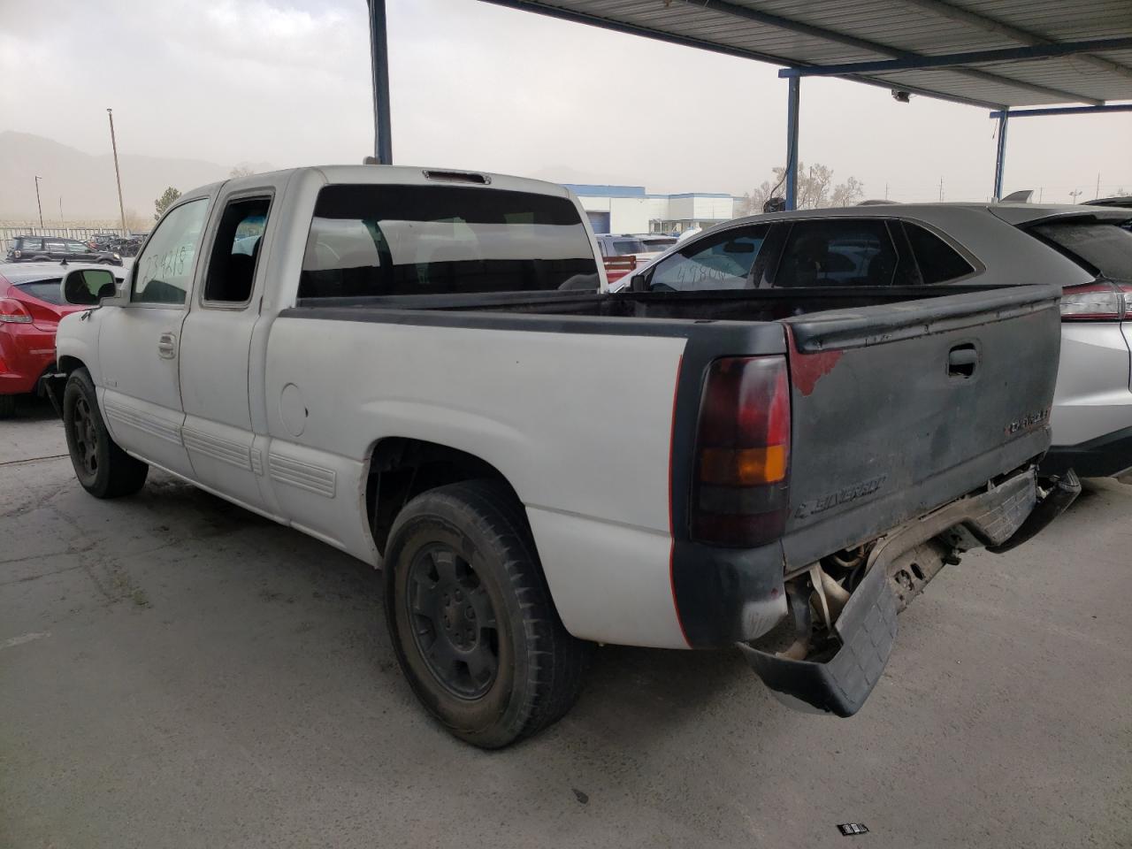 Photo 3 from auction – 2002 CHEVROLET SILVERADO with VIN 2GCEC19V921188476