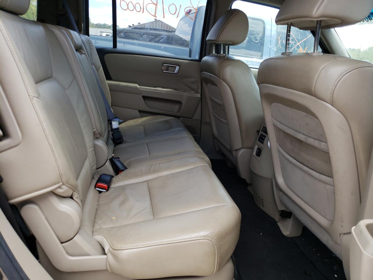 Photo 6 from auction – 2011 HONDA PILOT EXL with VIN 5FNYF3H56BB009731