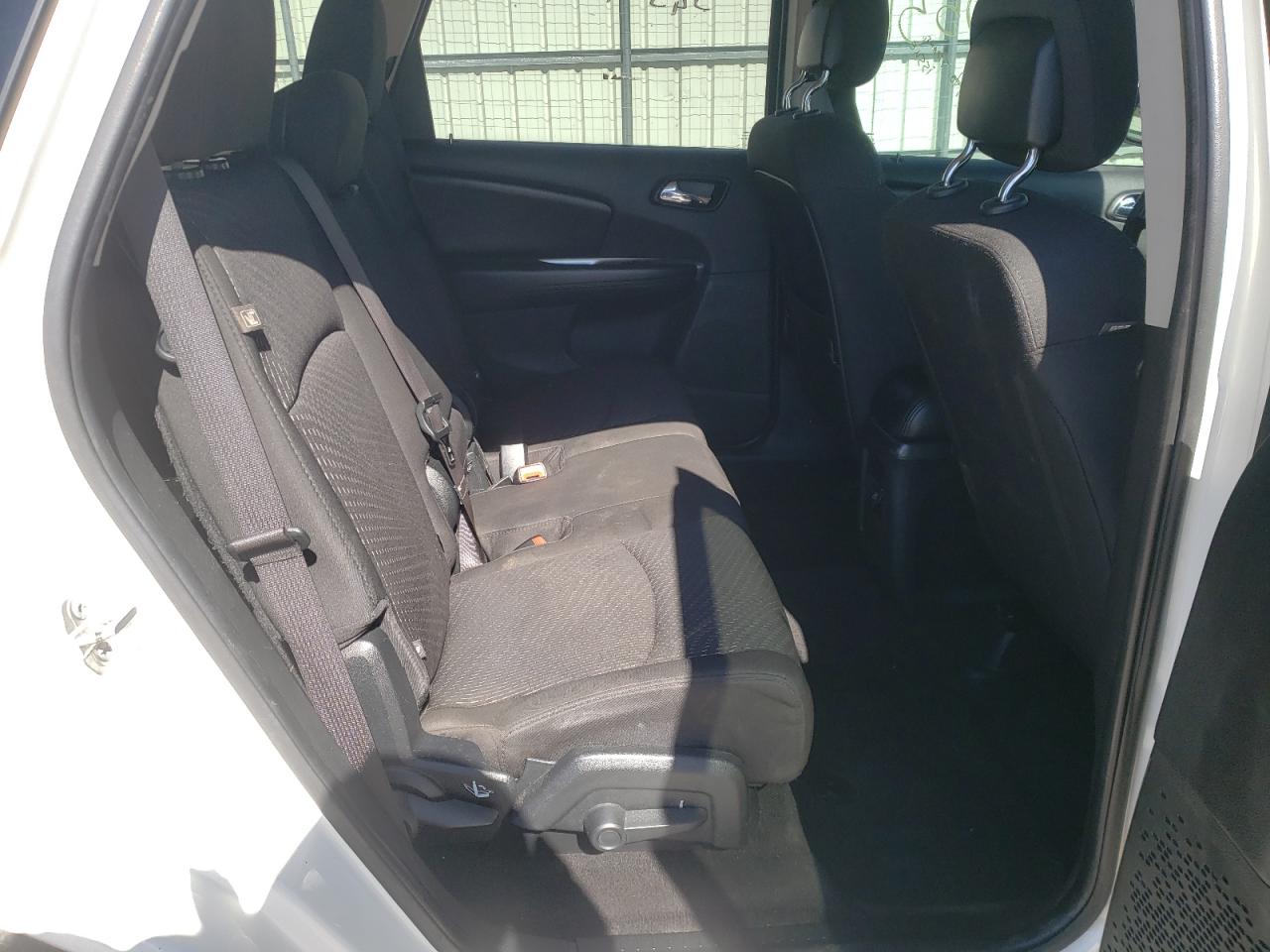Photo 6 from auction – 2015 DODGE JOURNEY SX with VIN 3C4PDCBG0FT628375