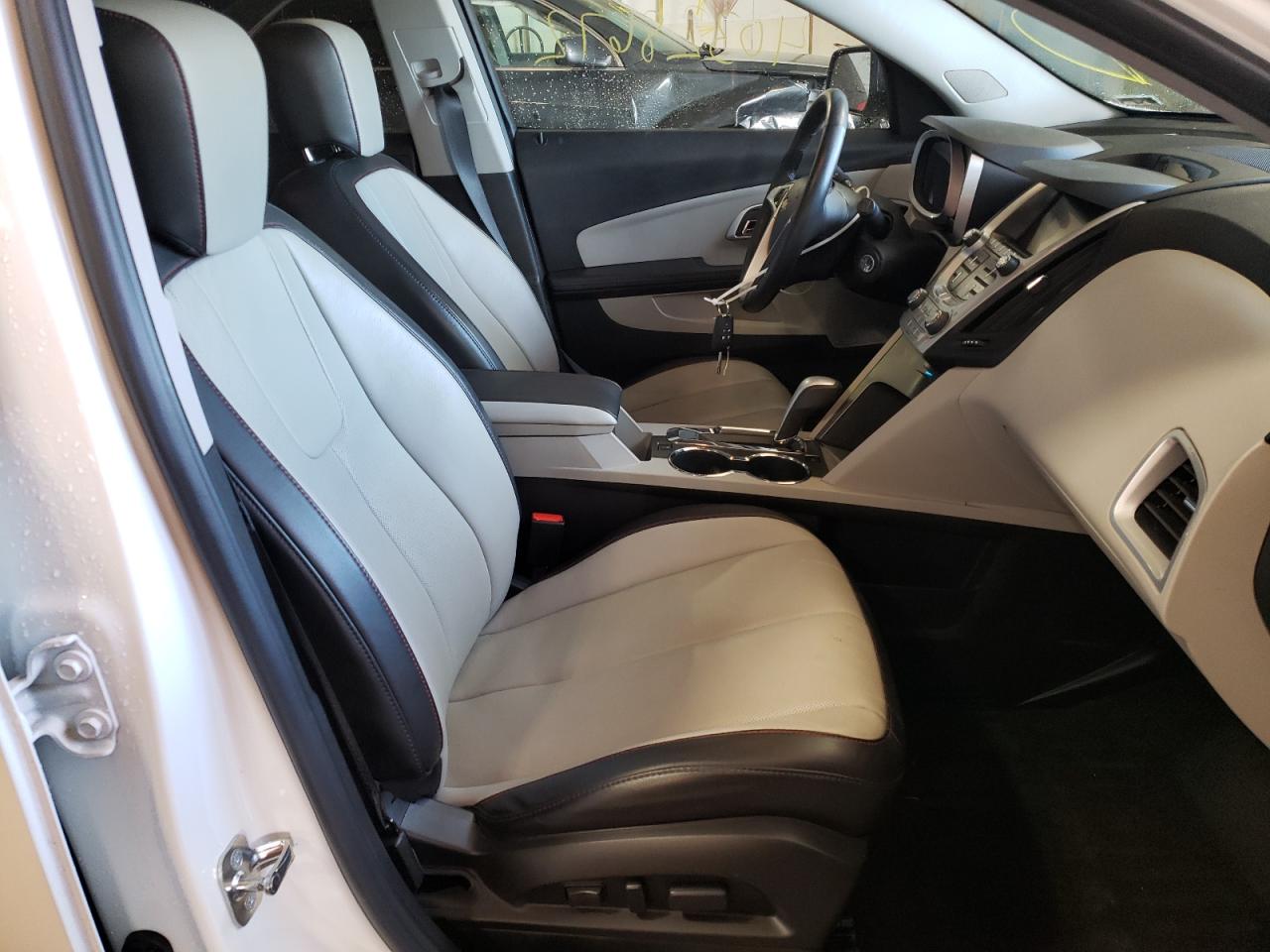Photo 5 from auction – 2015 CHEVROLET EQUINOX LT with VIN 1GNALDEK1FZ107910