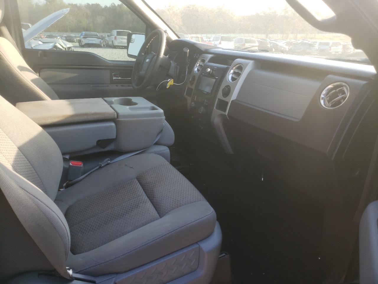 Photo 5 from auction – 2012 FORD F150 SUPER with VIN 1FTFW1CF7CKE37338