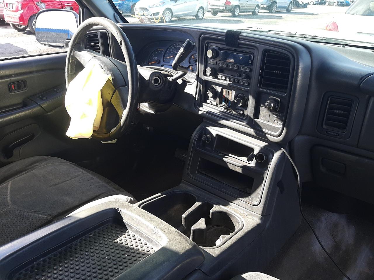 Photo 9 from auction – 2004 CHEVROLET SILVERADO with VIN 2GCEC19V241317919