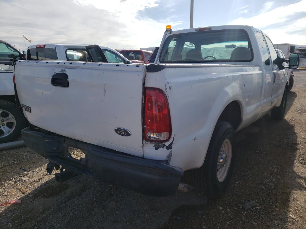 Photo 4 from auction – 2001 FORD F250 SUPER with VIN 1FTNX20L21ED75299