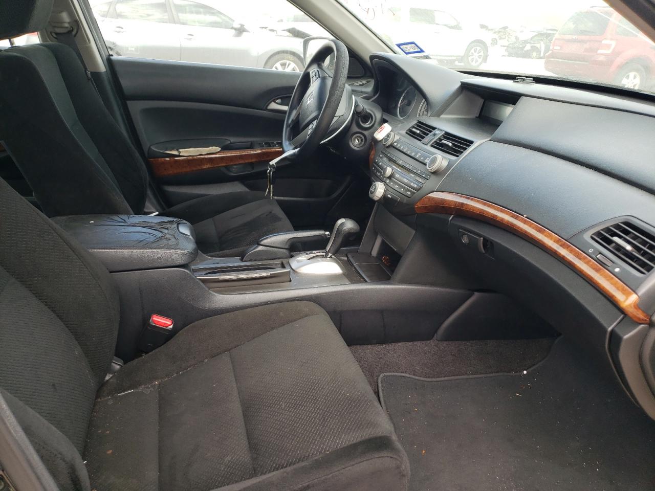 Photo 5 from auction – 2011 HONDA ACCORD EX with VIN 1HGCP2F70BA124065
