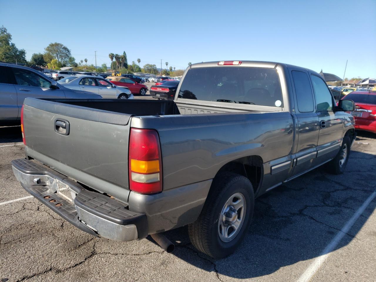 Photo 4 from auction – 2001 CHEVROLET SILVERADO with VIN 2GCEC19W111274517