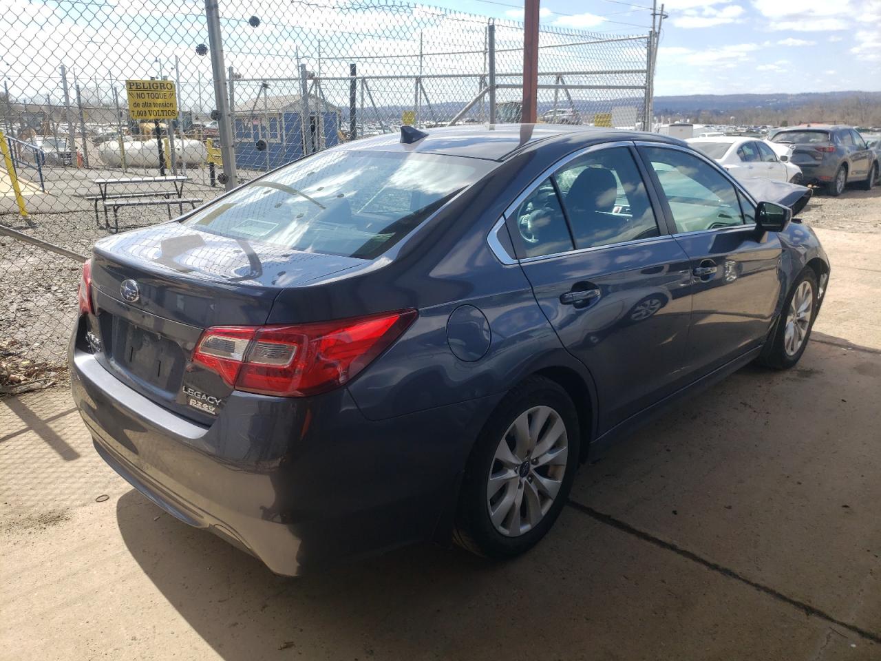 Photo 4 from auction – 2017 SUBARU LEGACY 2.5 with VIN 4S3BNAC61H3063229