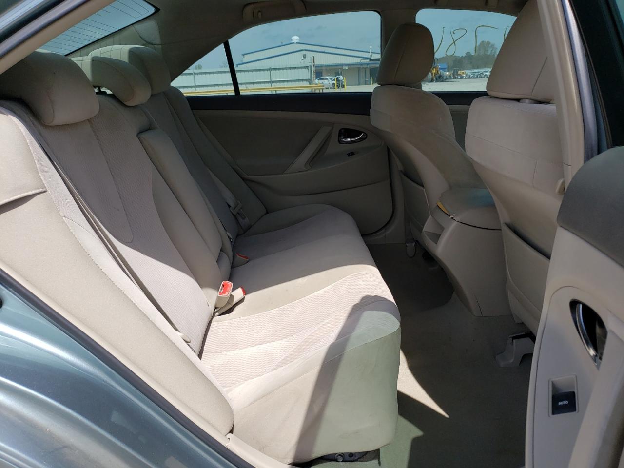 Photo 6 from auction – 2011 TOYOTA CAMRY BASE with VIN 4T1BF3EK2BU661832