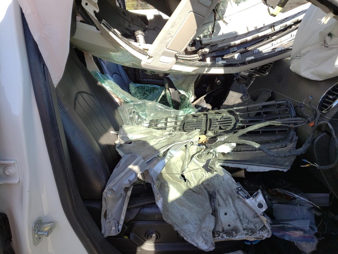 Photo 5 from auction – 2015 BUICK ENCLAVE with VIN 5GAKVBKD0FJ104367