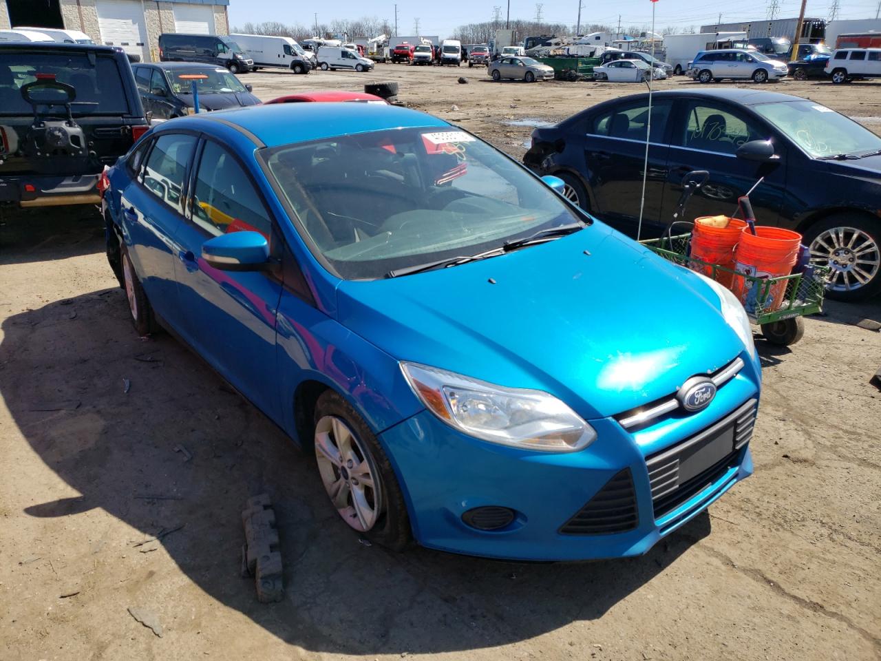 FORD FOCUS SE 2014 with VIN 1FADP3F20EL418898 - Photo from auction