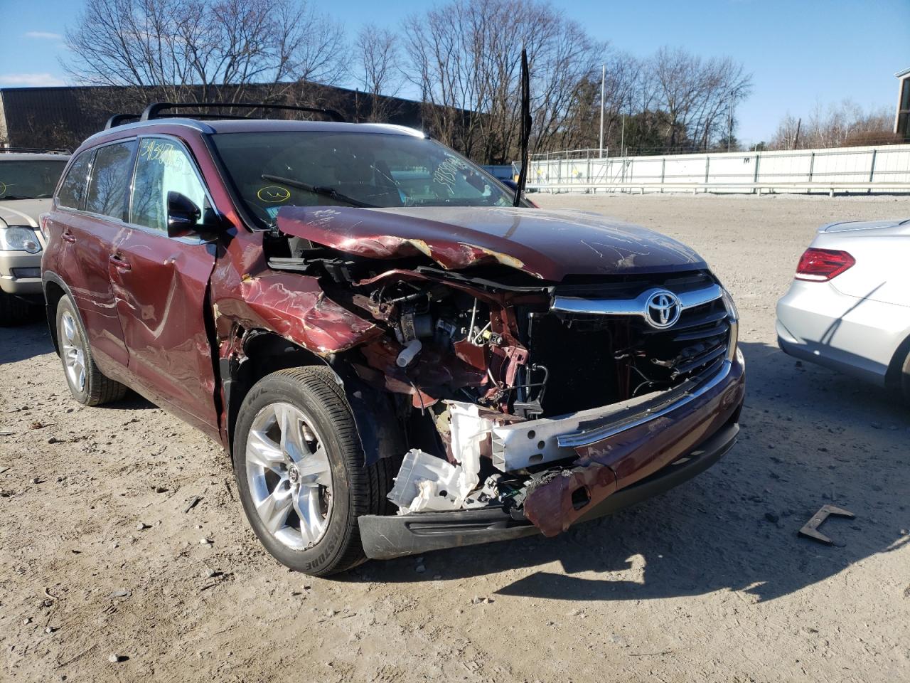 Photo 9 from auction – 2016 TOYOTA HIGHLANDER with VIN 5TDDKRFH1GS343713