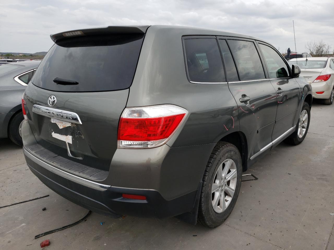 صورة رقم 4 من المزاد - 2012 TOYOTA HIGHLANDER مع VIN 5TDZK3EH6CS052056