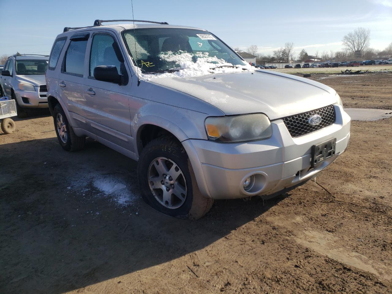 FORD ESCAPE LIM 2005 with VIN 1FMYU04125KC51491 - Photo from auction