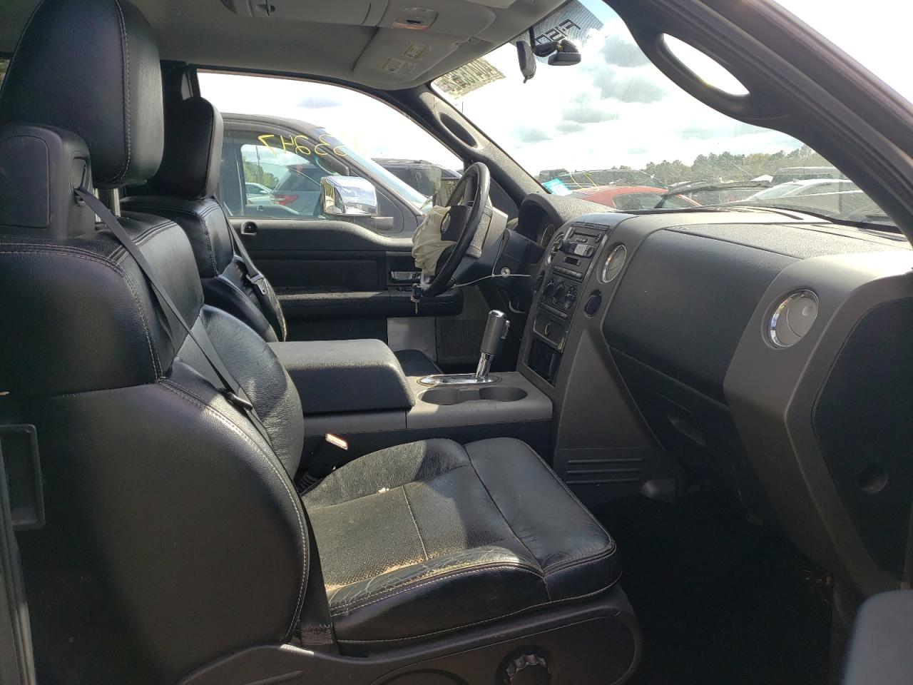 Photo 5 from auction – 2005 FORD F150 with VIN 1FTPX04555KC99500