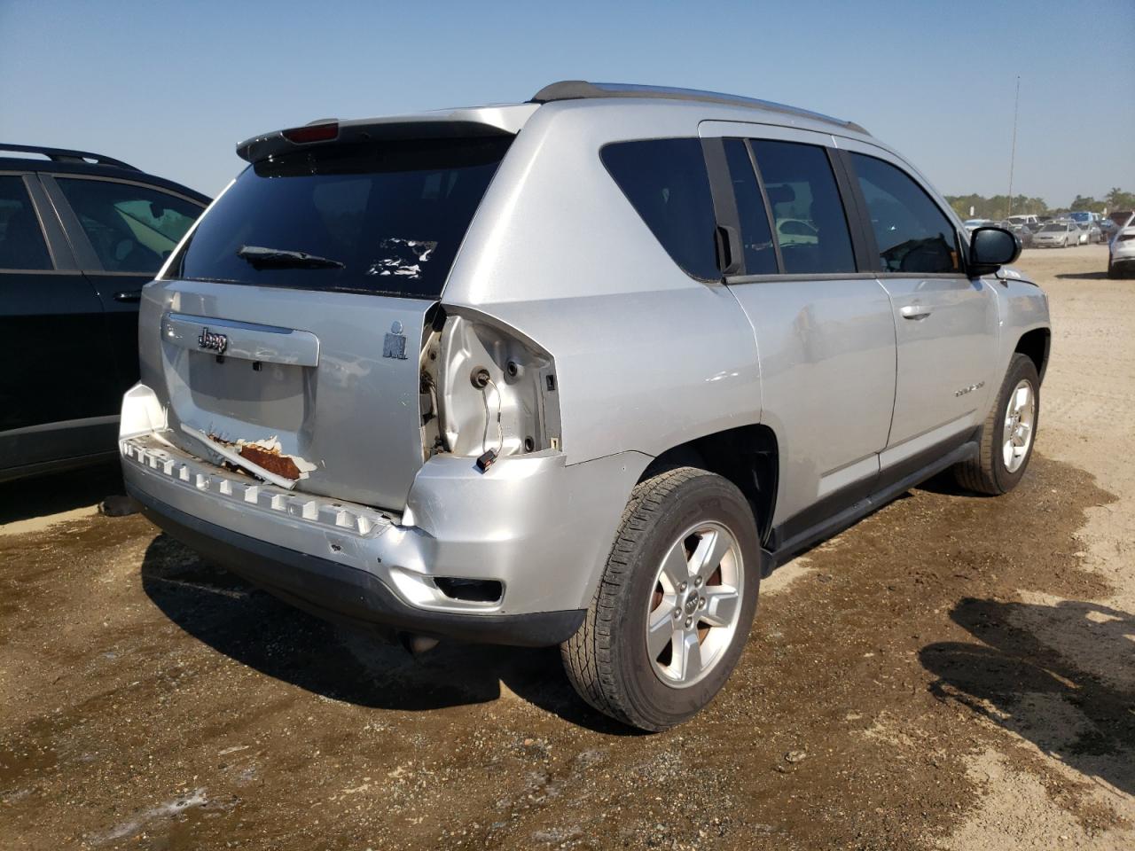 Фото 4 с аукциона – 2014 JEEP COMPASS SP с VIN 1C4NJCBA5ED524111