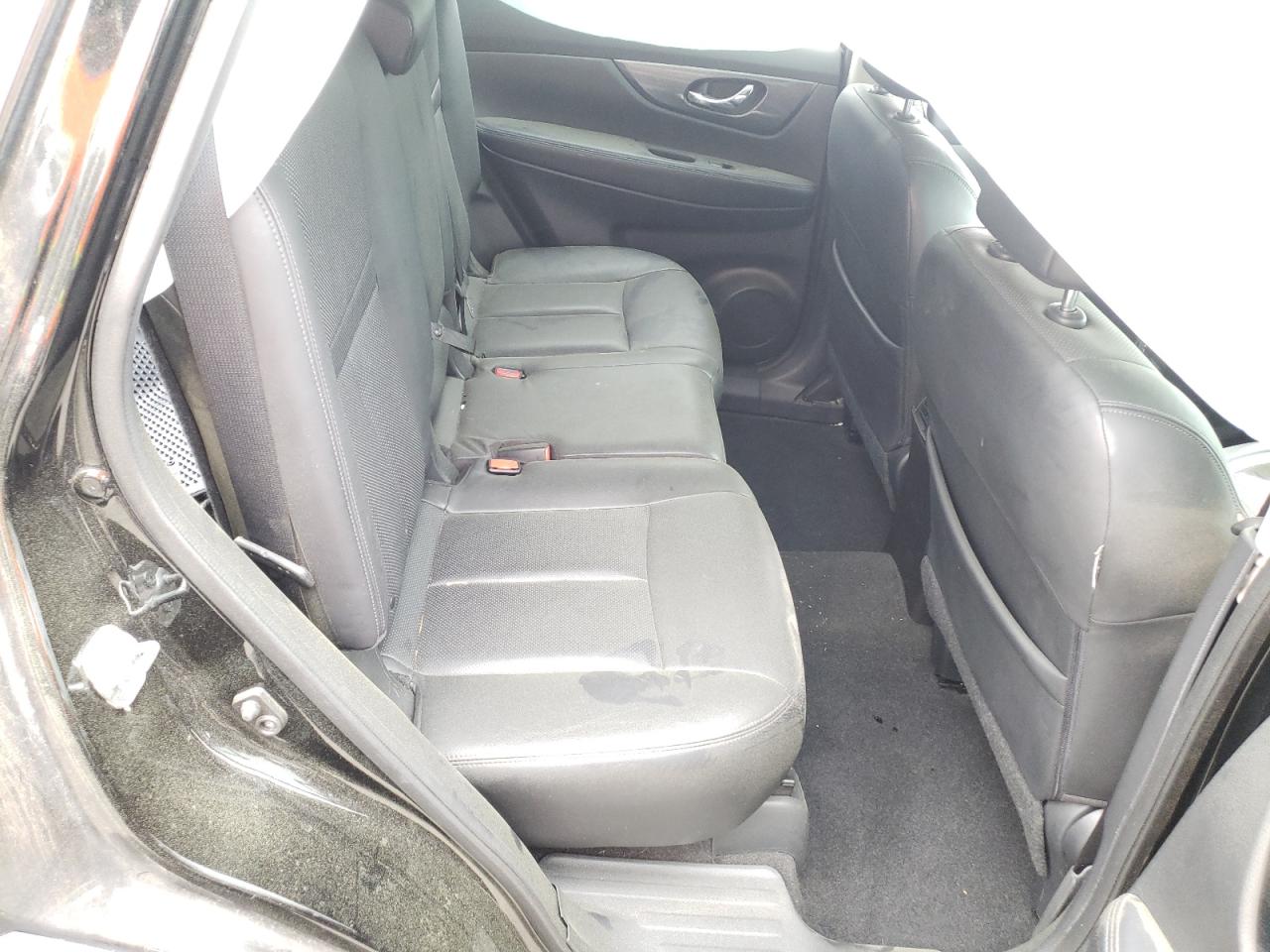 Photo 6 from auction – 2015 NISSAN ROGUE S with VIN 5N1AT2MT3FC794443