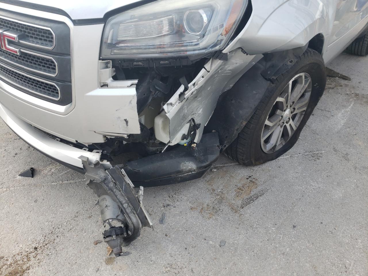 Photo 9 from auction – 2015 GMC ACADIA SLT with VIN 1GKKRRKD5FJ106261