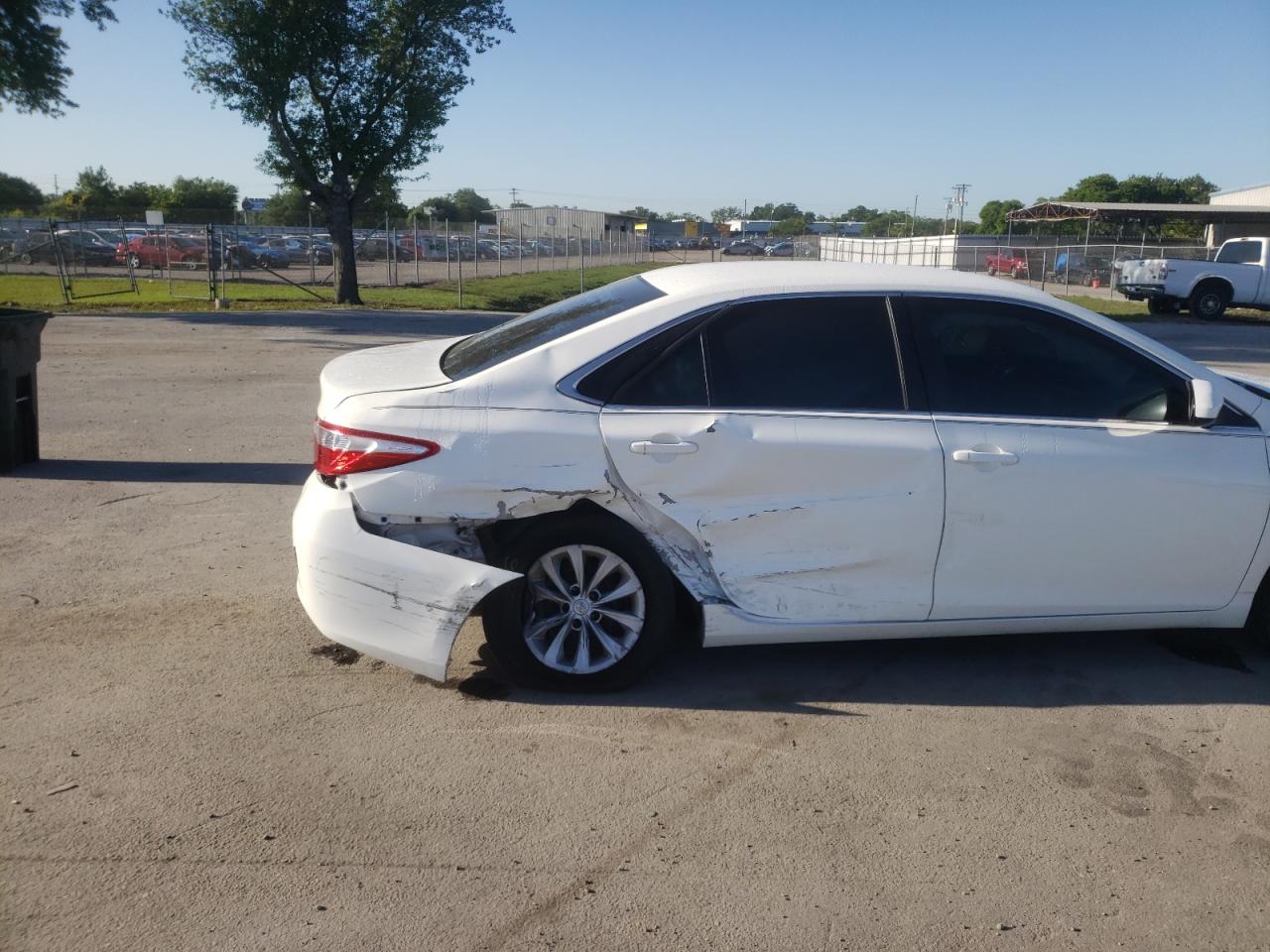 Photo 9 from auction – 2015 TOYOTA CAMRY LE with VIN 4T1BF1FK7FU490052