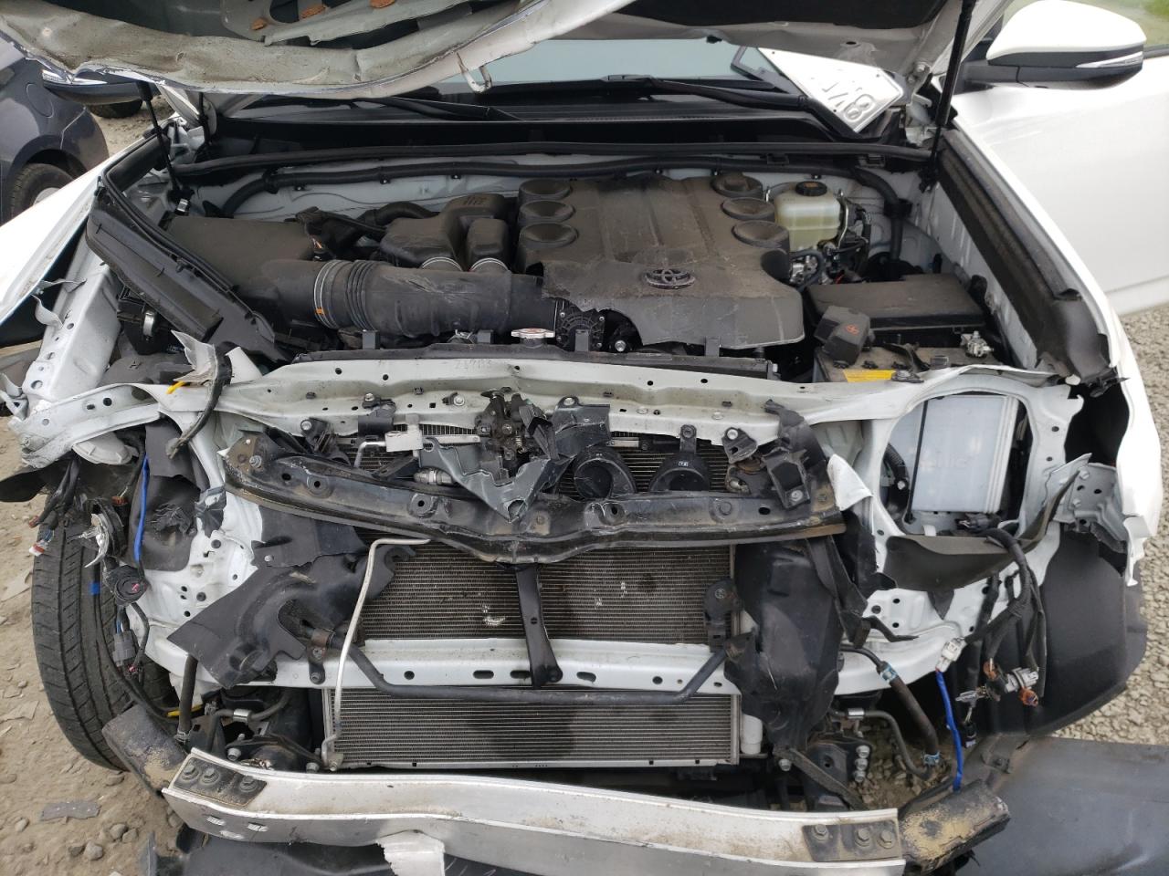 Photo 7 from auction – 2019 TOYOTA 4RUNNER SR with VIN JTEBU5JR2K5680928