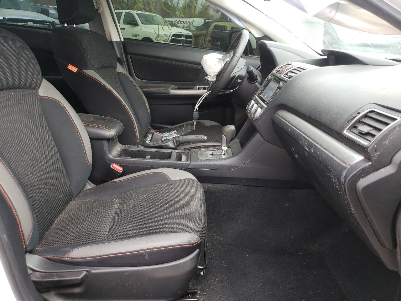 Photo 5 from auction – 2017 SUBARU CROSSTREK with VIN JF2GPABC6H8218708