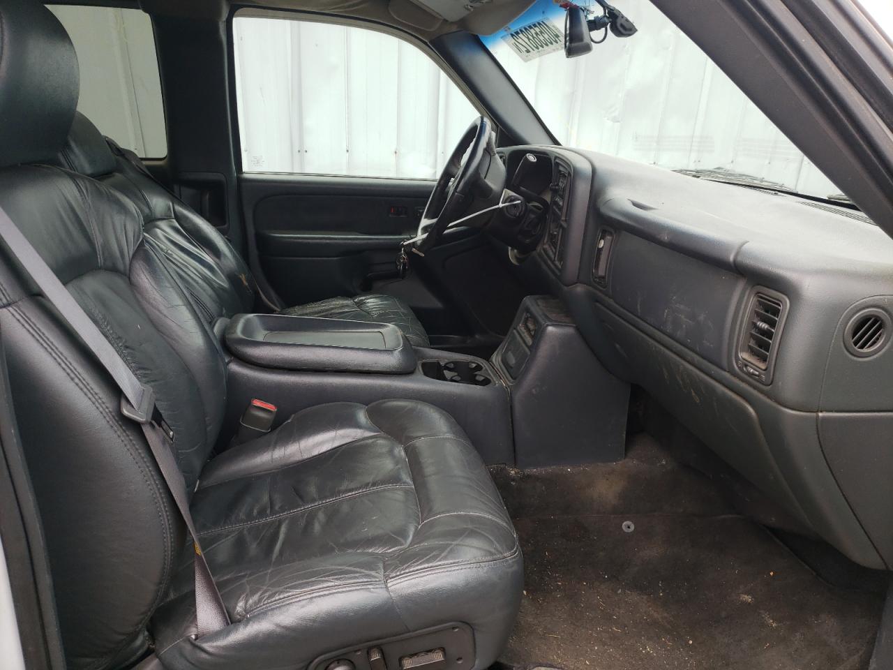 Photo 5 from auction – 2001 CHEVROLET SILVERADO with VIN 2GCEK19T311288430