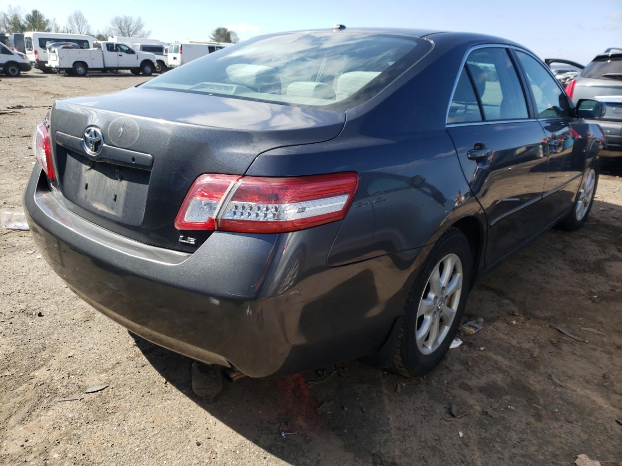 Photo 4 from auction – 2011 TOYOTA CAMRY BASE with VIN 4T1BF3EK4BU703076