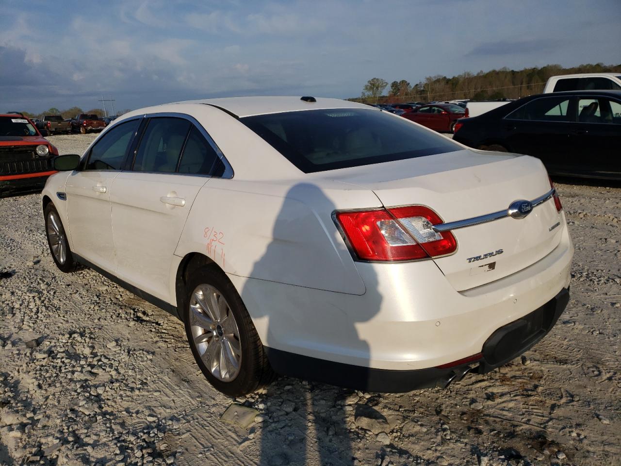 Photo 3 from auction – 2011 FORD TAURUS LIM with VIN 1FAHP2FW1BG163455
