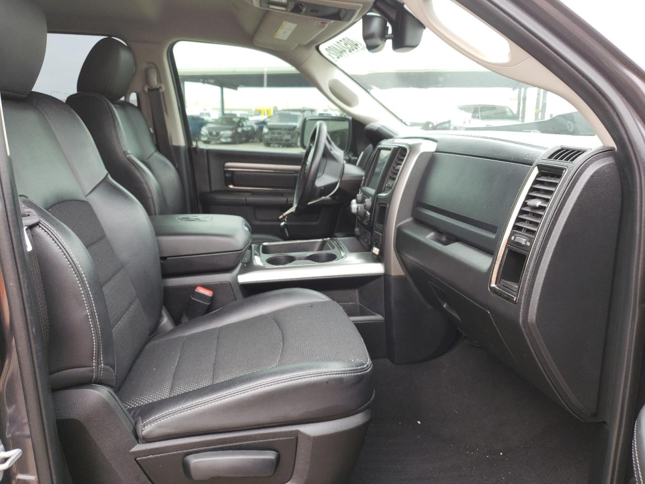 Photo 5 from auction – 2017 RAM 1500 SPORT with VIN 1C6RR7HT5HS666895