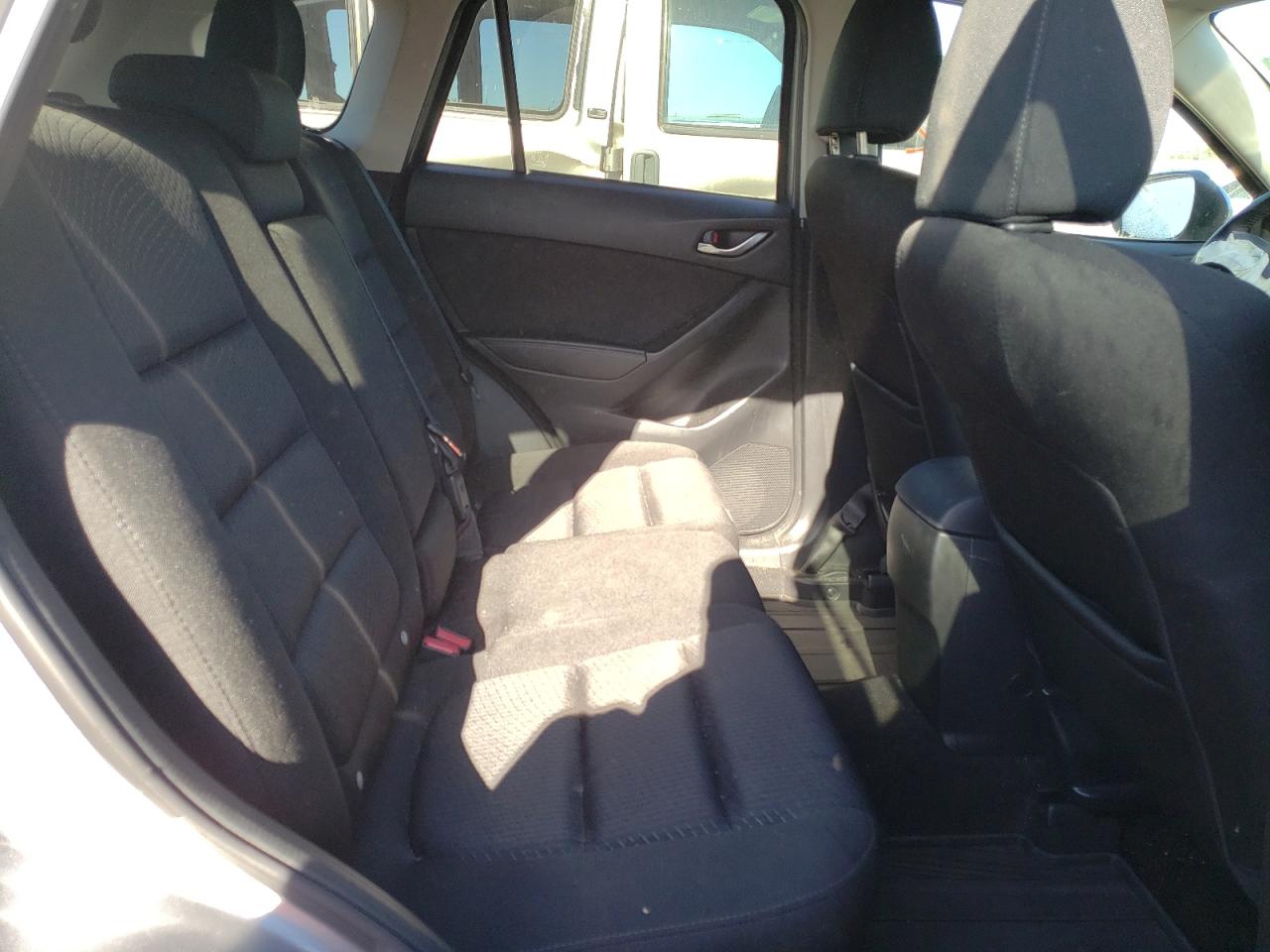Photo 6 from auction – 2015 MAZDA CX-5 TOURI with VIN JM3KE4CY2F0523958