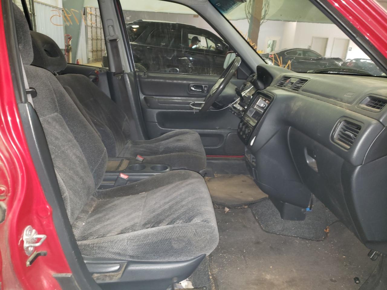 Photo 5 from auction – 2000 HONDA CR-V EX with VIN JHLRD1863YC055100