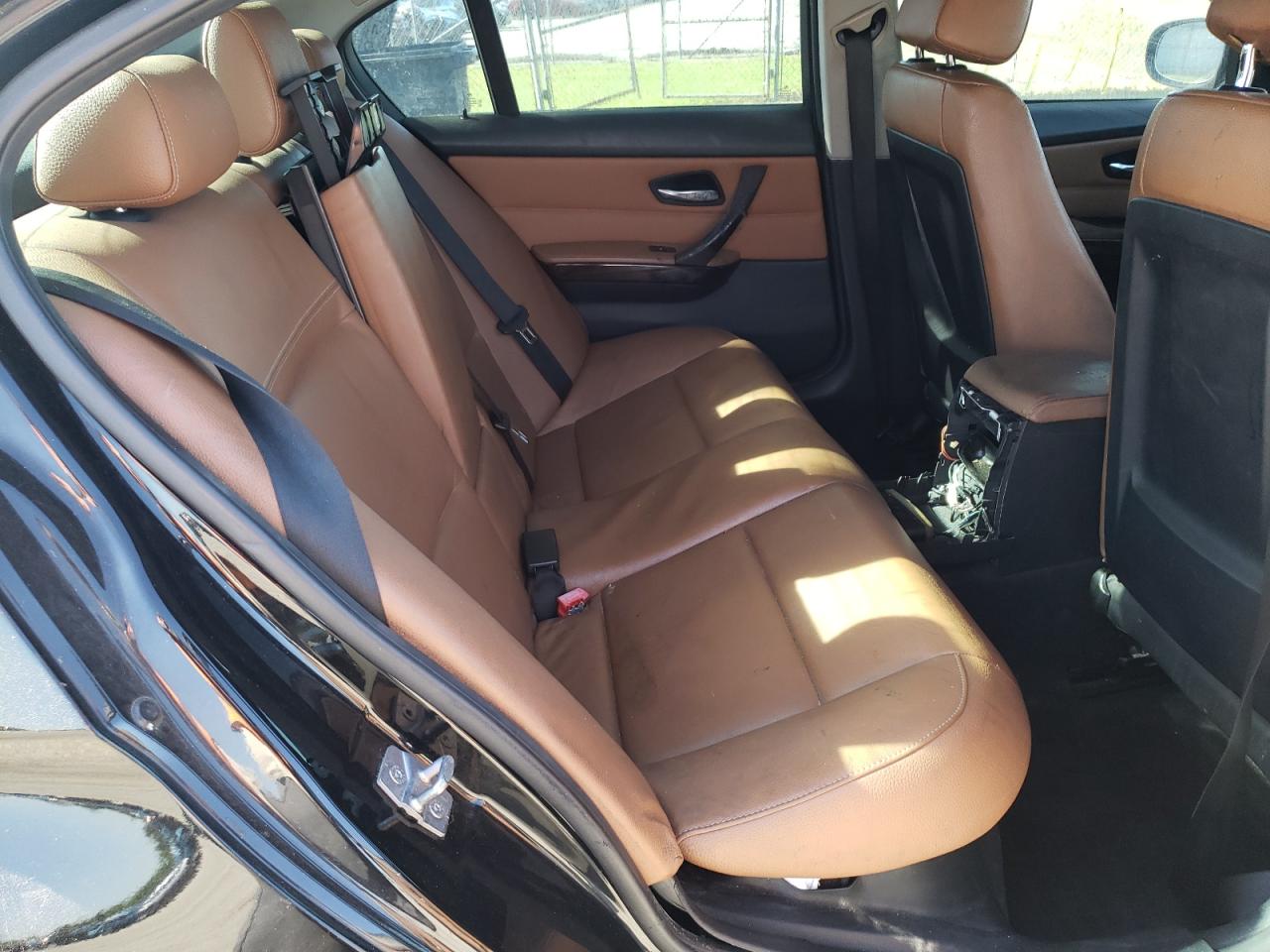 Photo 6 from auction – 2011 BMW 328 I with VIN WBAPH7C54BE680253
