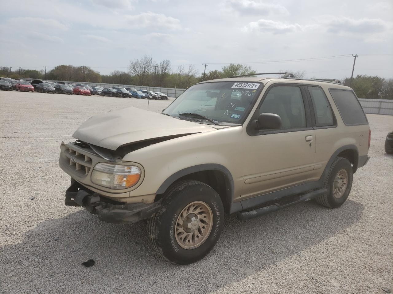 Photo 2 from auction – 2000 FORD EXPLORER S with VIN 1FMYU60E5YUA83530