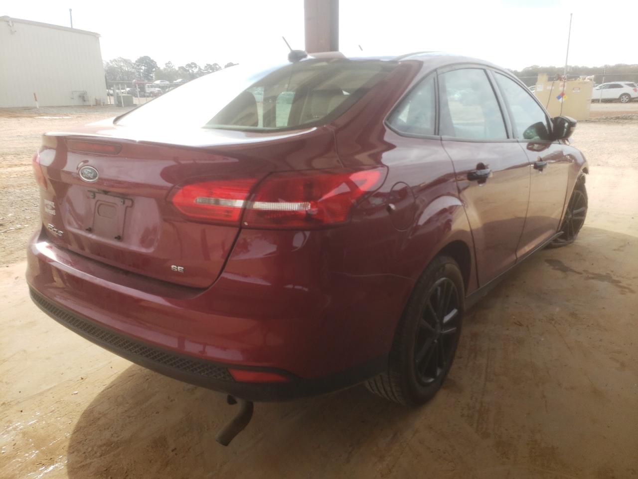 Photo 4 from auction – 2017 FORD FOCUS SE with VIN 1FADP3F2XHL221113