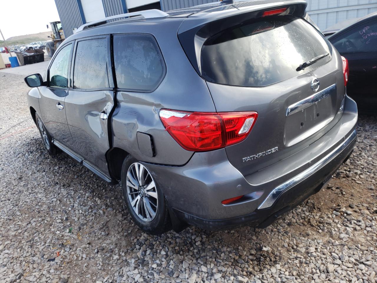 Photo 3 from auction – 2017 NISSAN PATHFINDER with VIN 5N1DR2MN0HC626033