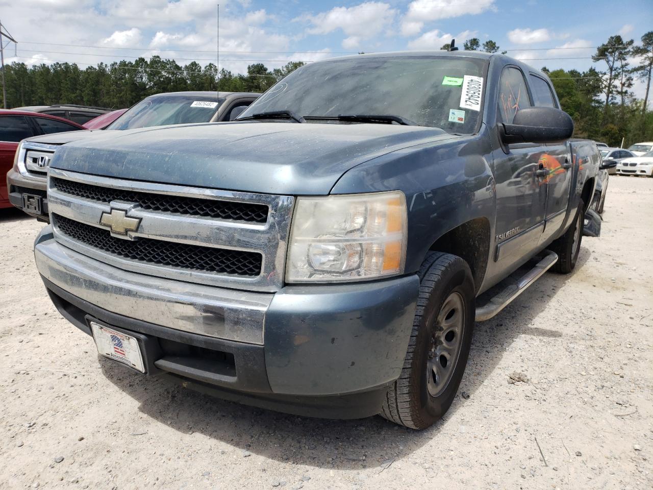 Photo 2 from auction – 2007 CHEVROLET SILVERADO with VIN 2GCEC13C371720402
