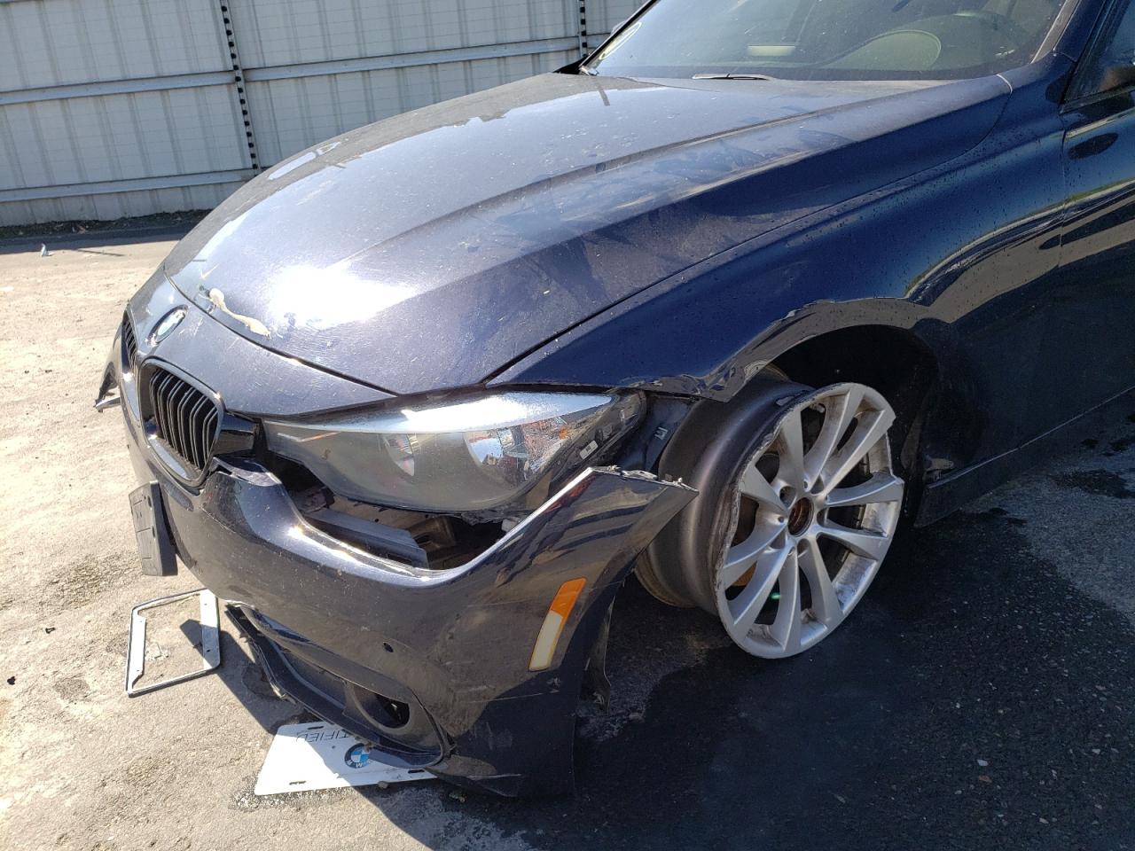 Photo 9 from auction – 2017 BMW 320 I with VIN WBA8A9C35HK620544